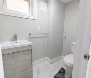 For Lease - 42 Mossbank Drive Unit# LOWER, Toronto, Ontario - Photo 3
