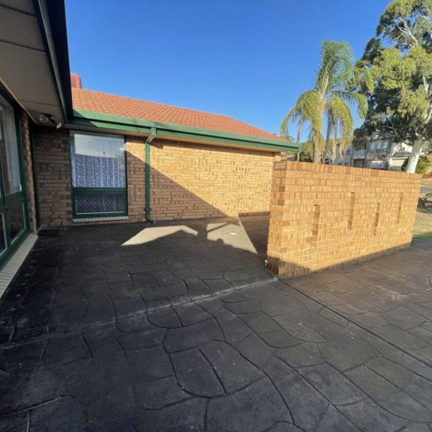 21 Lymn Avenue, ATHELSTONE SA 5076 - Photo 1