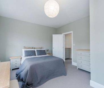 4 bedroom terraced house to rent - Photo 4