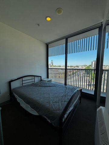 Modern 1-Bedroom Furnished Apartment in Carlton – Perfectly Positioned! - Photo 4