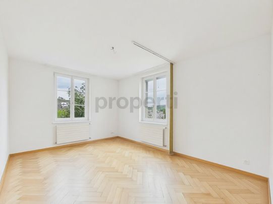 Kernsanierung 2015, viel Platz für die ganze Familie und sonniger Garten mit Pergola - Photo 1