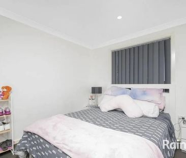 MODERN 1 BEDROOM GRANNY FLAT IN INGLEBURN FOR LEASE! - Photo 1