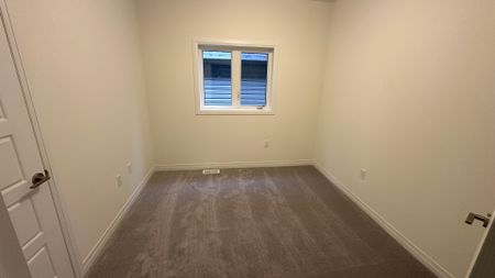 For Lease - 126 Hitchman Street, Brant, Ontario - Photo 4