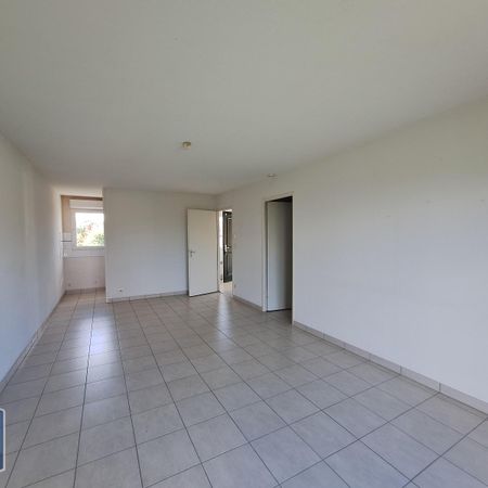 Location Appartement 2 pièces 50m² BEAUNE LES MINES 87280 - Photo 4