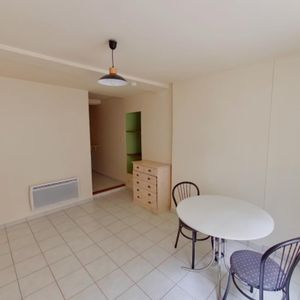 Location Appartement 1 pièce 20m² CHATELLERAULT 86100 - Photo 2