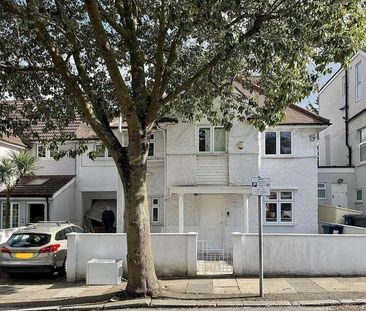 Ambrose Avenue, Golders Green, NW11 - Photo 4