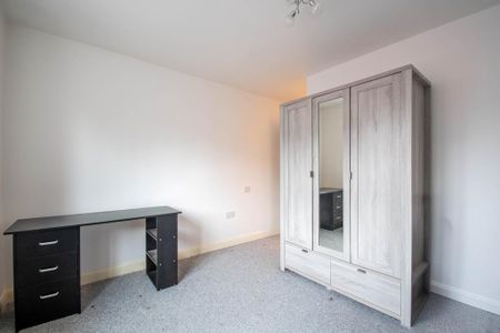 3 bedroom terraced house to rent - Photo 4