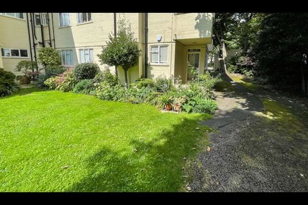 2 Bed Flat, Nightingale Lane, SW12 - Photo 3