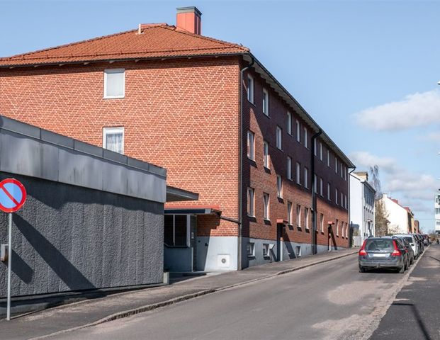 Vallgatan 30 - Photo 1