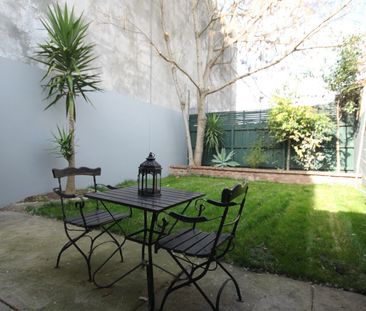 UPDATED 3 BEDROOM HOME WITH OUTDOOR ENTERTAINING! - Photo 3