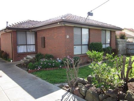 1/19 Bartlett Street, Preston VIC 3072 - Photo 3