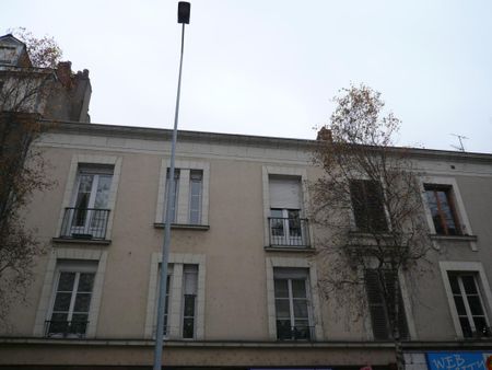 Location Appartement 2 pièces 21m² ANGERS 49100 - Photo 2