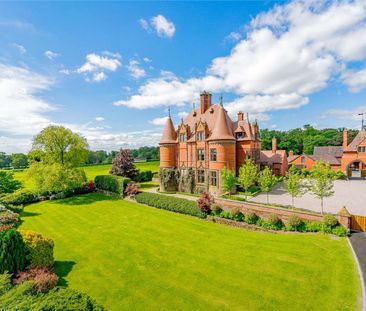 Exceptional luxury home in West Cheshire with swimming pool, stable... - Photo 6