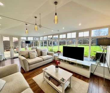 Shelley Crescent, Leeds, Oulton - Photo 4