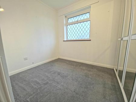 2 bedroom semi-detached bungalow to rent - Photo 5