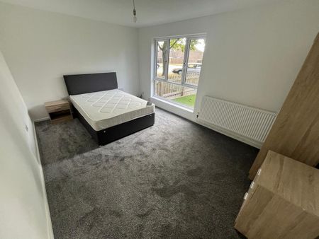 4 bedroom house of multiple occupation to rent - Photo 4