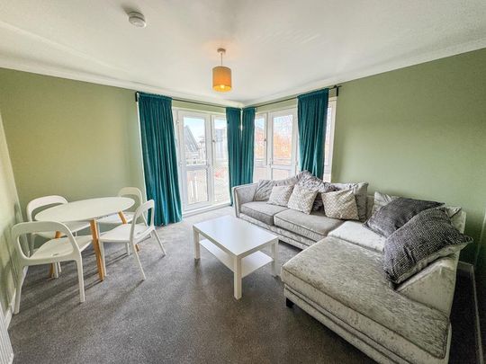 2 bedroom flat to rent - Photo 1