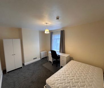 3 bedroom house - Photo 5