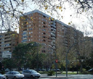 4 room luxury Apartment for rent in Valencia, Spain - Photo 5