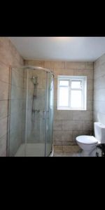 Room in a Shared House, Buchanan Gardens, NW10 - Photo 3