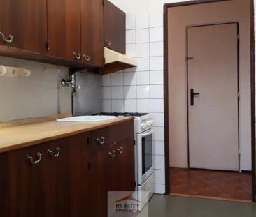 Pronájem bytu 2+1 s balkónem Valašské Meziříčí, ul. Zašovská - Fotografie 2