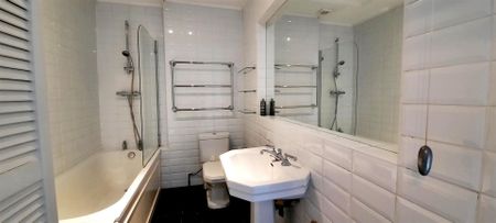 Devonport Road, . - Photo 2