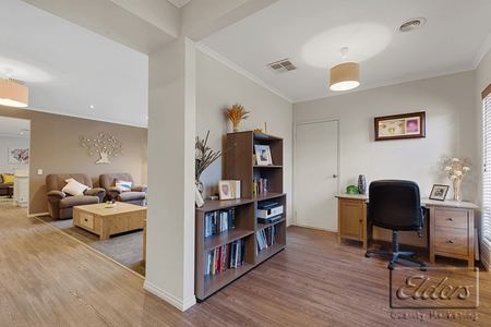 Strathfieldsaye Sophistication - 6 Month Lease - Photo 5