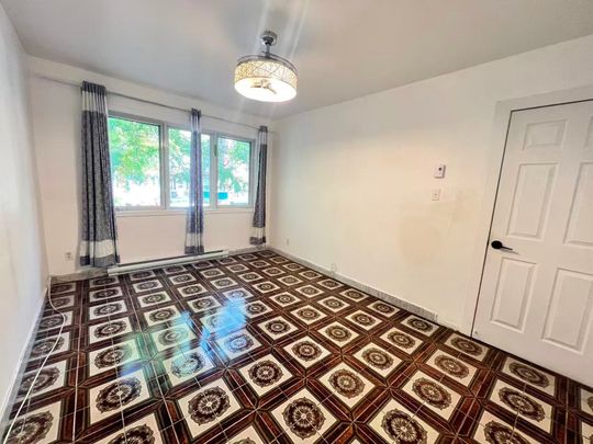 6617 Rue Mazarin - Photo 1