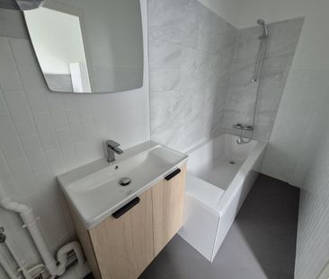 Location Appartement 1 pièce 25m² CAMBRAI 59400 - Photo 2