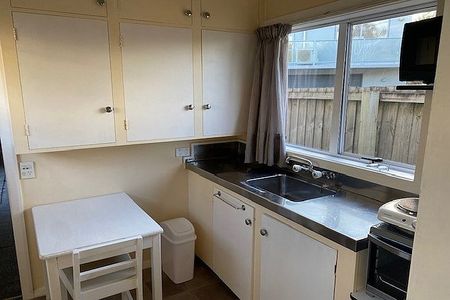 Sydenham - Cadogan Street - Photo 2