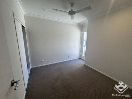 wo-Storey One-Bedroom Apartment for Rent in Springfield Lakes - Photo 2