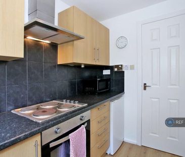 1 bedroom flat to rent - Photo 6