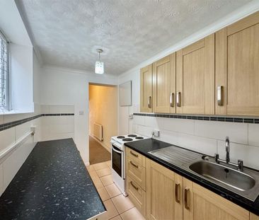 St. James Road, Bexhill-On-Sea, TN40 2DF - Photo 3