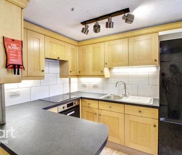 2 bedroom terraced house to rent - Photo 4