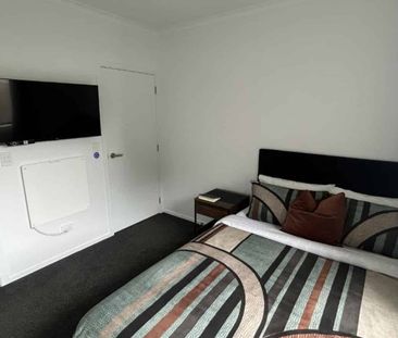 Highlight on Hibiscus - Photo 5