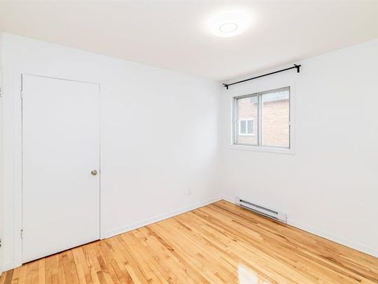 1947 Rue Labelle - Photo 1