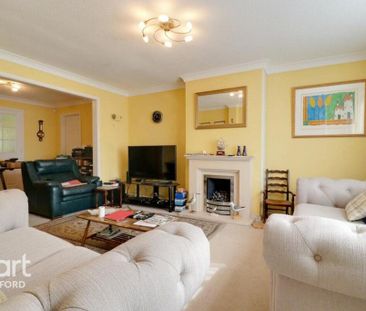 4 bedroom detached house to rent - Photo 2