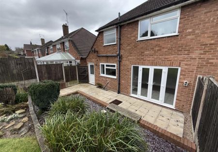 Lansdowne Road, Hayley Green, Halesowen - Photo 3