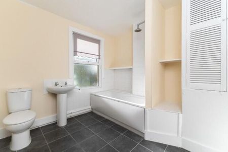 1 bedroom semi-detached house to rent - Photo 4