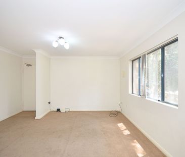 2 Bedroom Spacious Unit!! - Photo 5