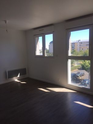 Location Appartement 1 pièce 30m² - Photo 1