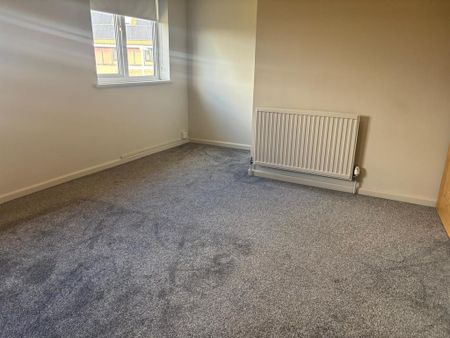 2 bedroom semi-detached house to rent - Photo 4