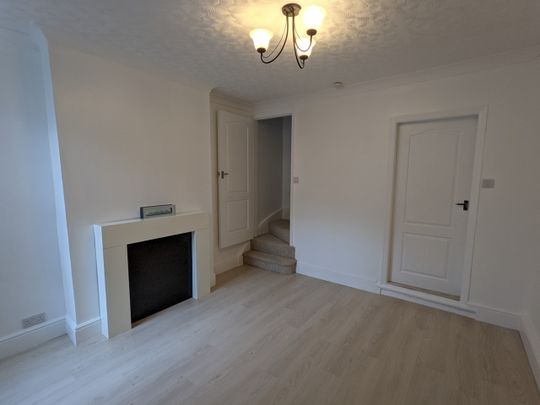 2 Bed Terraced House, Vernon Road, NG6 - Photo 1