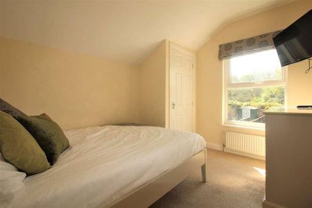 St. Bartholomews Road, Earley, Reading, RG1 - Photo 2