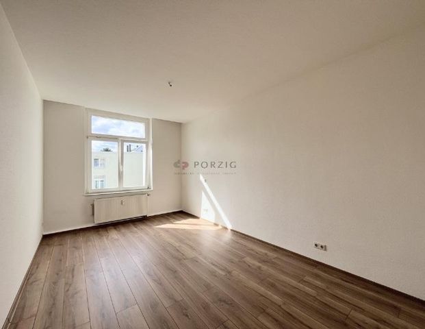 Frisch, modern & zentral – 2-Zimmer-Wohnung mit Tageslichtbad & neuem Look - Foto 1