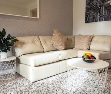 1 bedroom private hall to rent - Photo 1