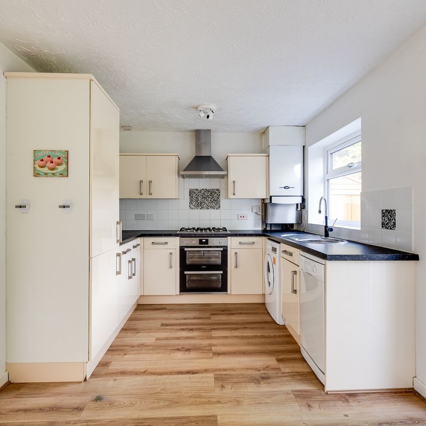 Barwoods Drive, Saltney, Chester - Photo 1