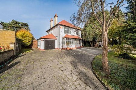 4 bedroom detached house to rent - Photo 3