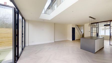 4 bedroom terraced house to rent - Photo 4