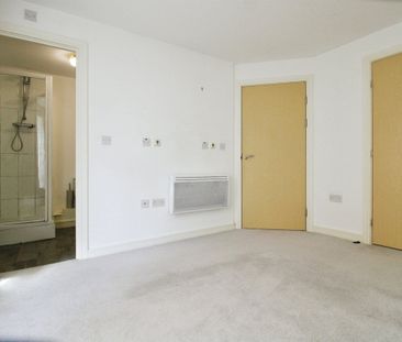 Overstone Court - Photo 6